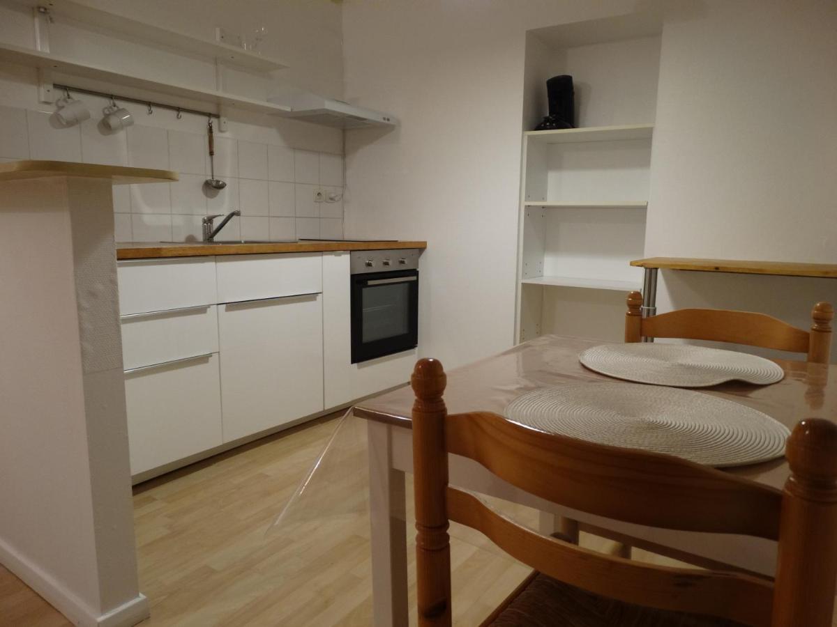 Appart Cosy Plein Centre Apartment Saint-Pol-de-Léon Exterior foto